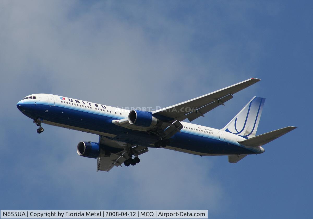 N655UA, 1992 Boeing 767-322/ER C/N 25393, United 767-300