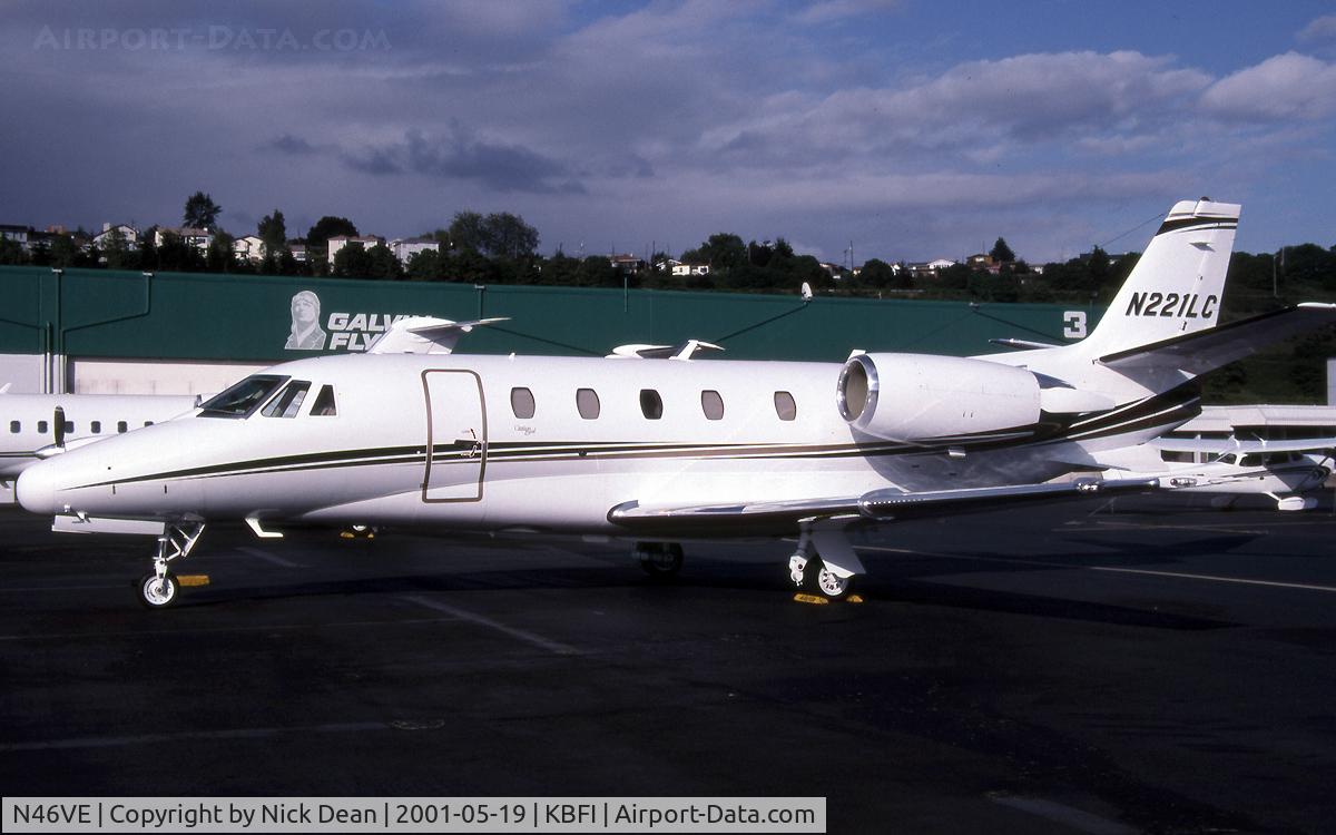 N46VE, 2000 Cessna 560XL Citation Excel C/N 560-5077, KBFI (Seen here as N221LC this airframe is currently registered N46VE as posted)