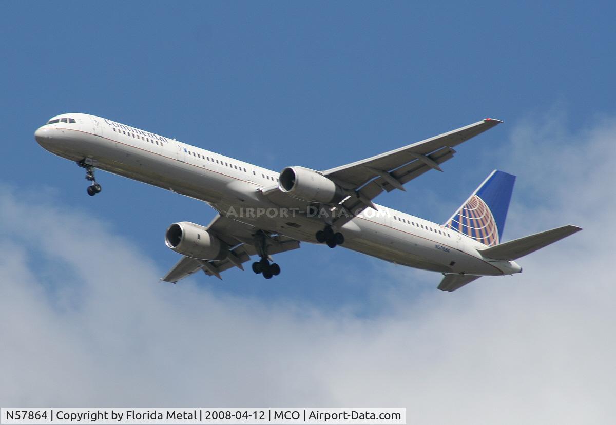 N57864, 2001 Boeing 757-33N C/N 32588, Continental 757-300