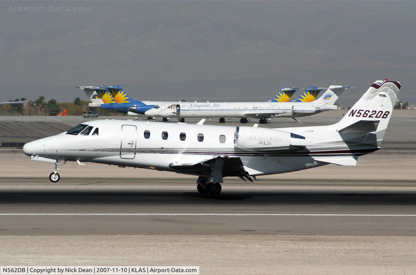 N562DB, 1999 Cessna 560 Citation Excel C/N 560-5108, KLAS