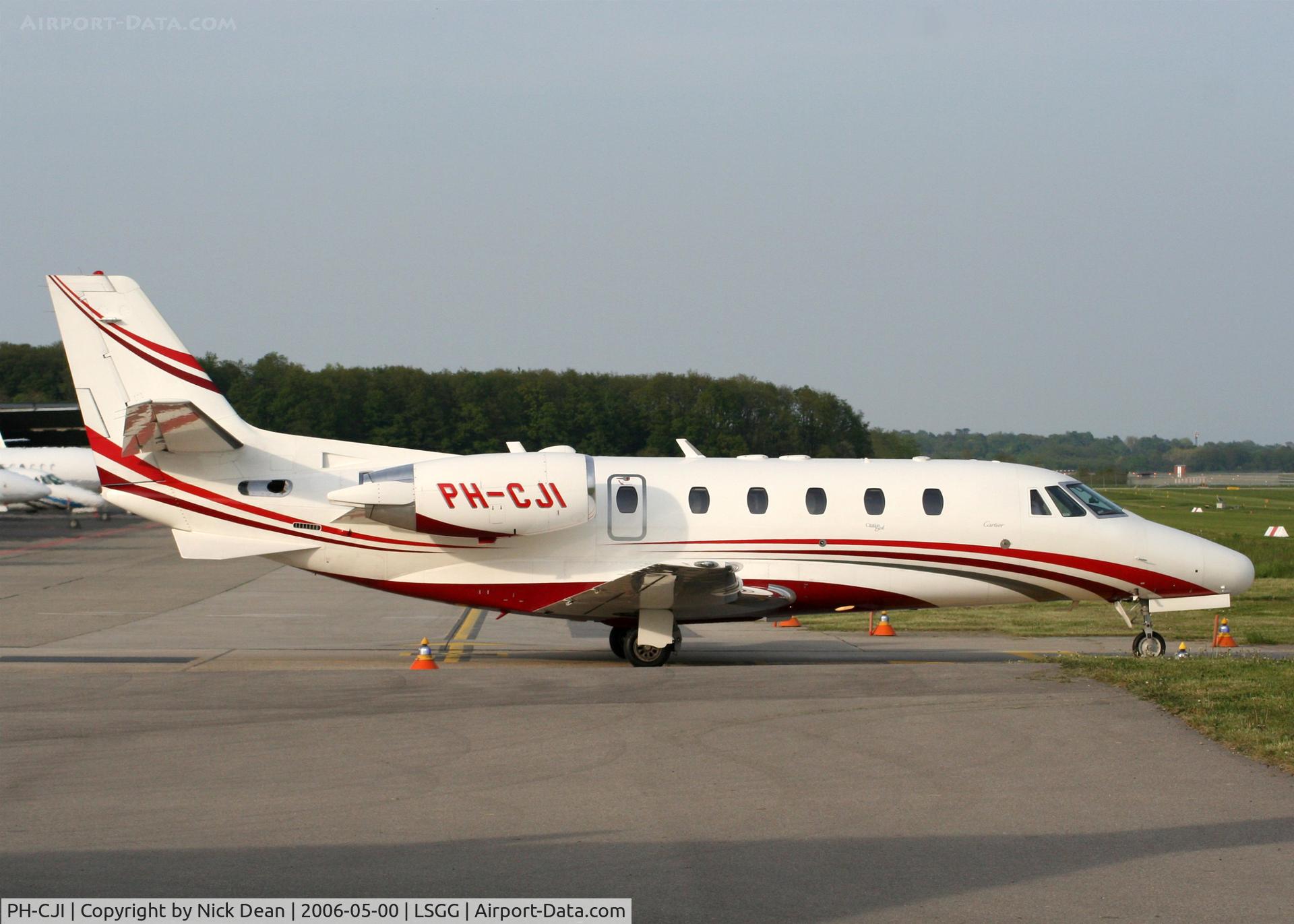 PH-CJI, Cessna 560XL Citation C/N 560-5128, LSGG