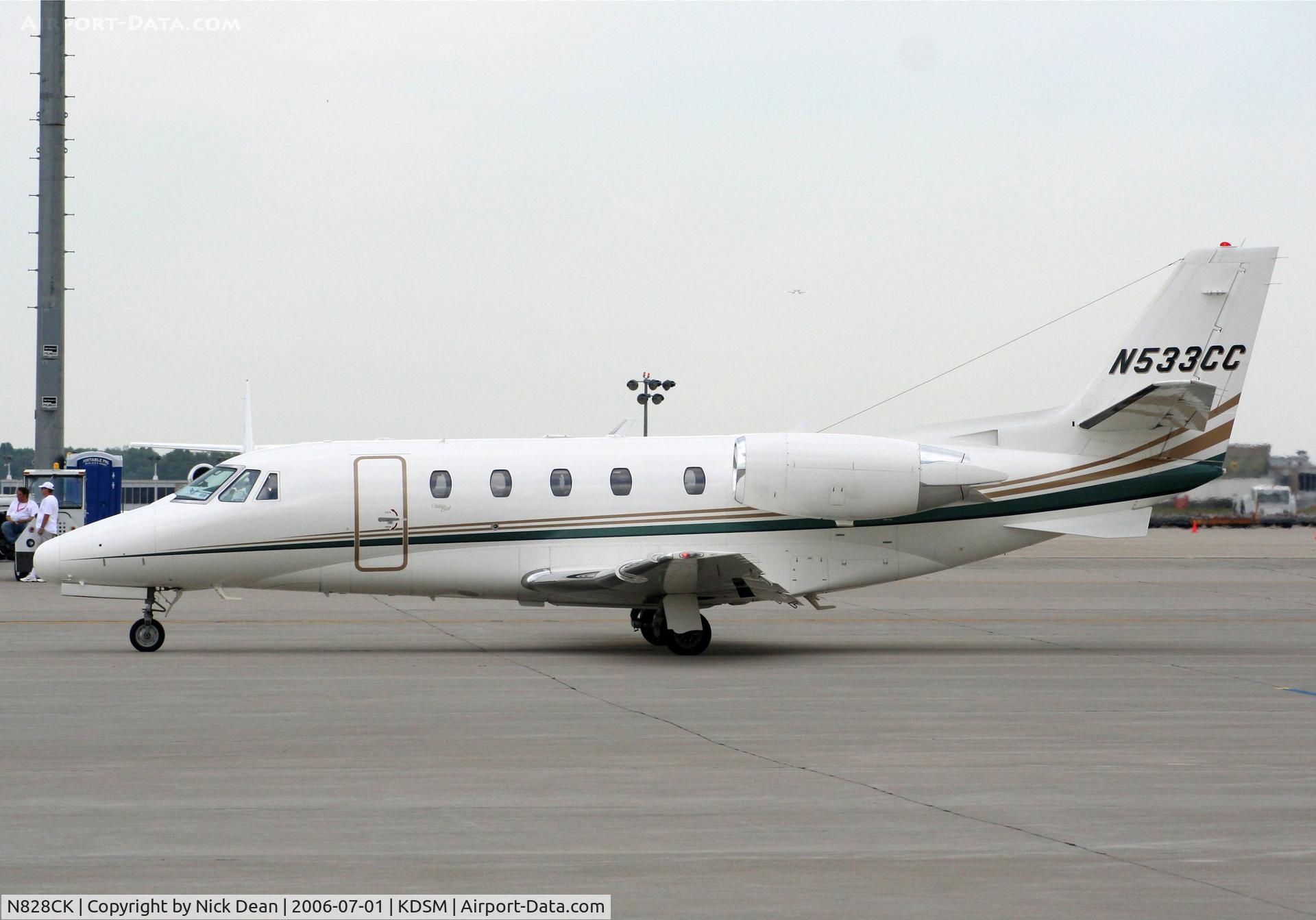 N828CK, 2001 Cessna 560XL C/N 560-5201, KDSM (Seen here as N533CC this airframe is currently registered N828CK as posted)