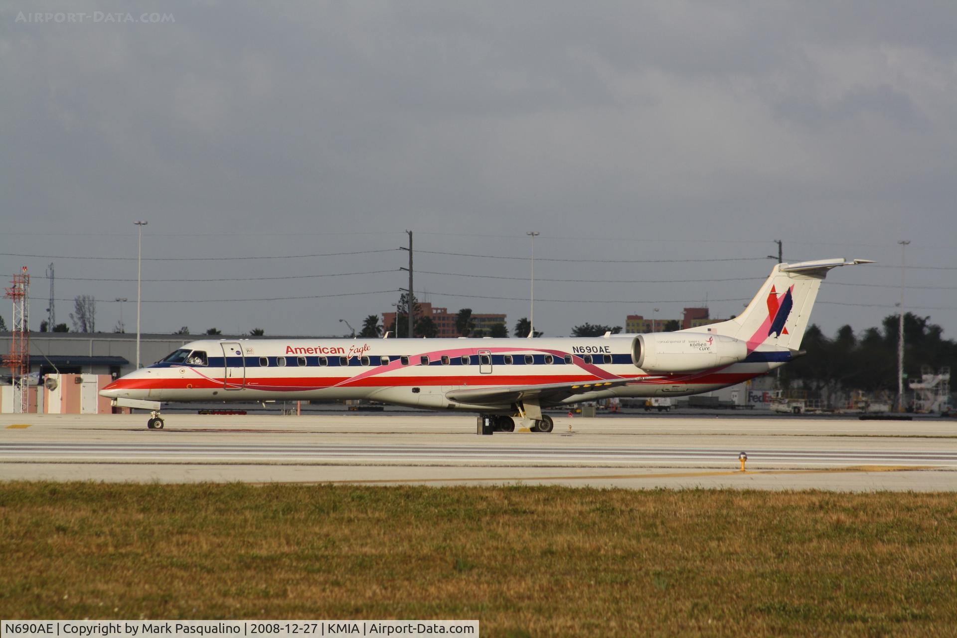 N690AE, 2004 Embraer ERJ-145LR (EMB-145LR) C/N 14500858, EMB-145LR