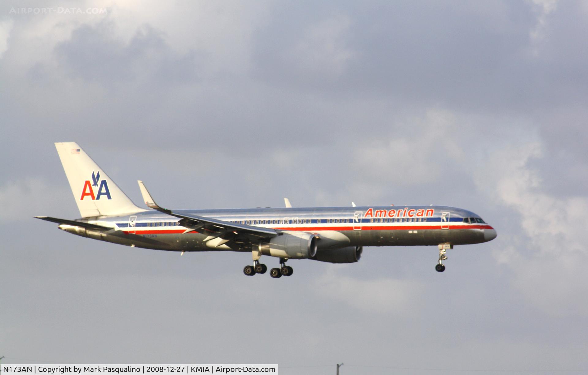 N173AN, 2002 Boeing 757-223 C/N 32399, Boeing 757-200