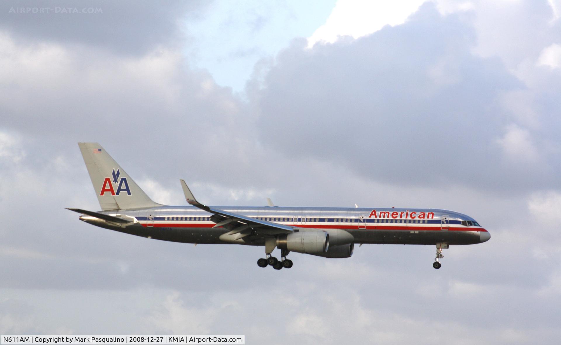 N611AM, 1989 Boeing 757-223 C/N 24487, Boeing 757-200