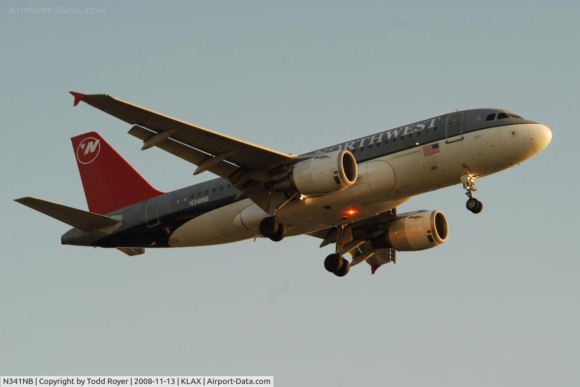 N341NB, 2002 Airbus A319-114 C/N 1738, Landing 24R at LAX