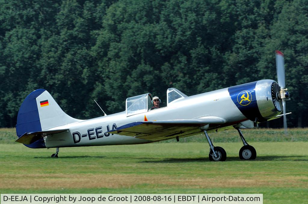 D-EEJA, Yakovlev Yak-50 C/N 801705, seen at the Schaffen Diest old timer fly in.