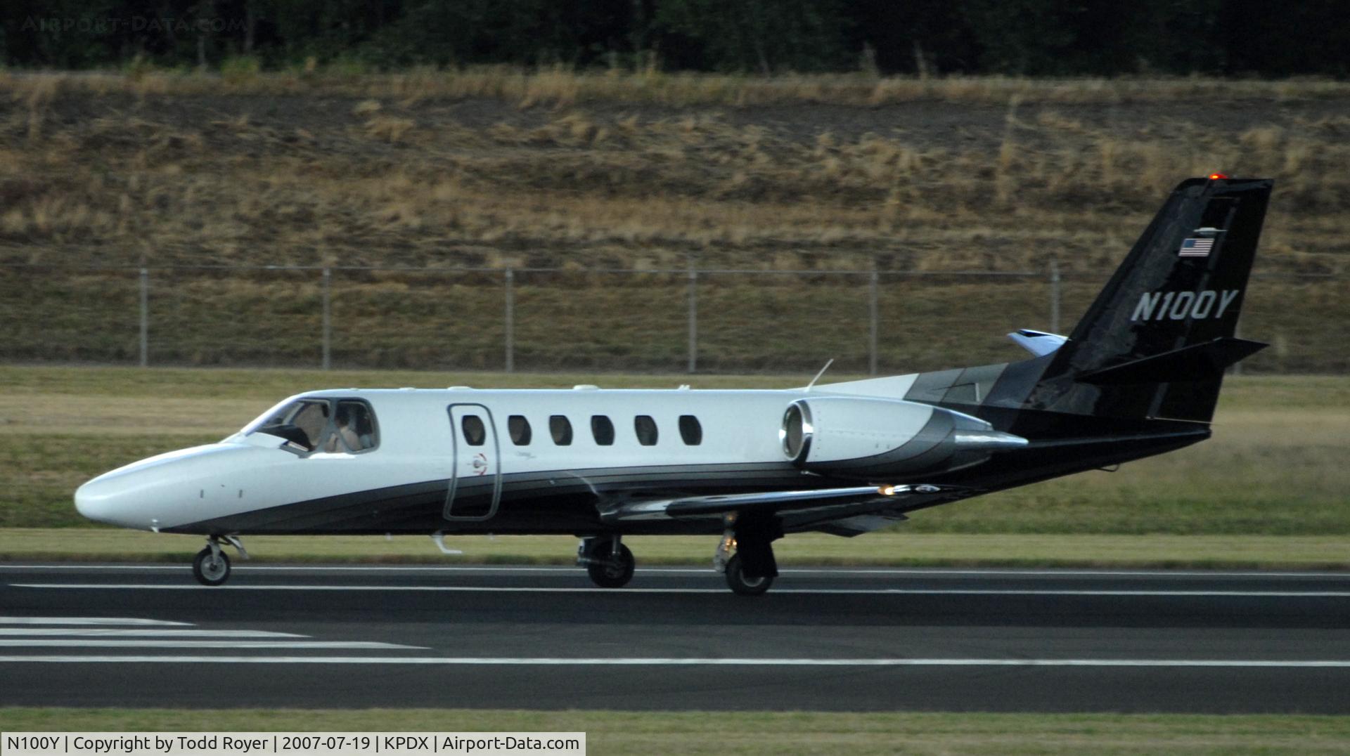 N100Y, 2000 Cessna 550 Citation Bravo C/N 550-0919, Departing PDX on 28R