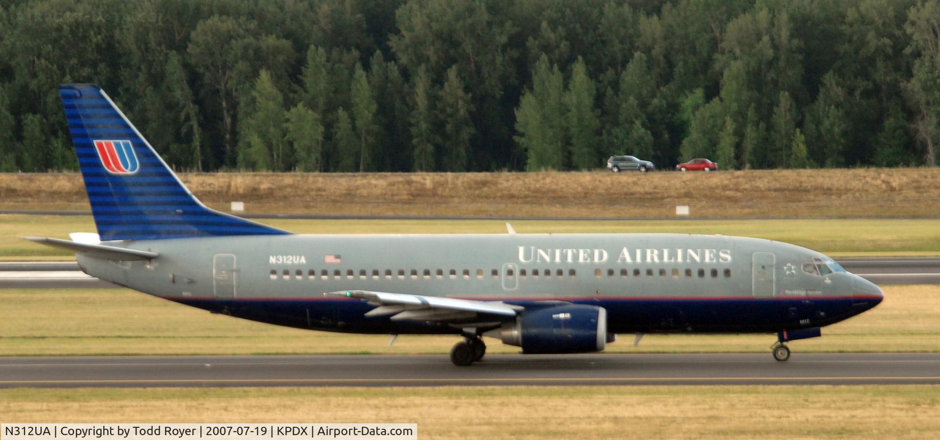 N312UA, 1987 Boeing 737-322 C/N 23673, Taxi for departure