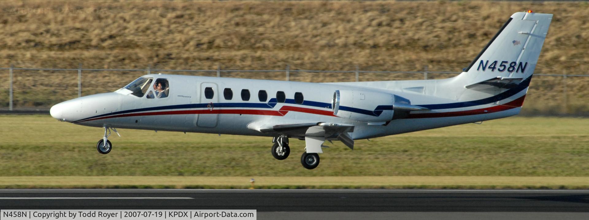 N458N, 1979 Cessna 550 C/N 550-0061, Landing 28R at PDX