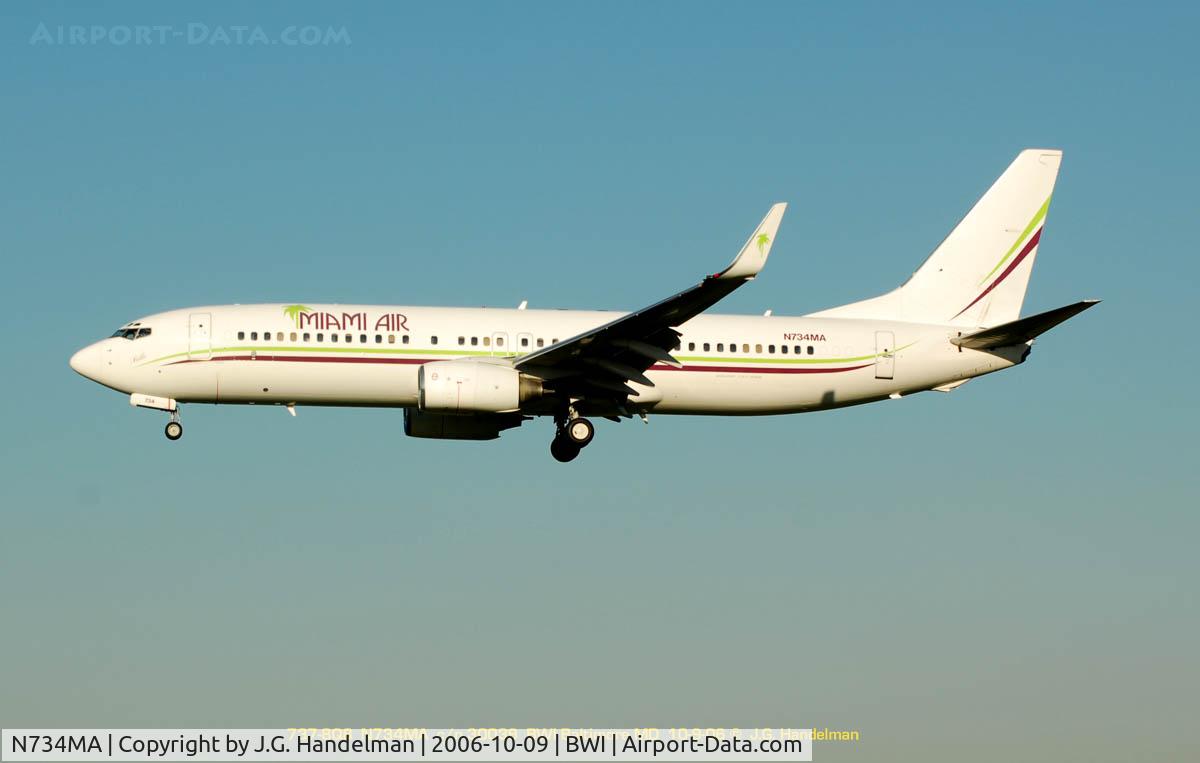 N734MA, 2000 Boeing 737-8Q8 C/N 30039, on final at BWI