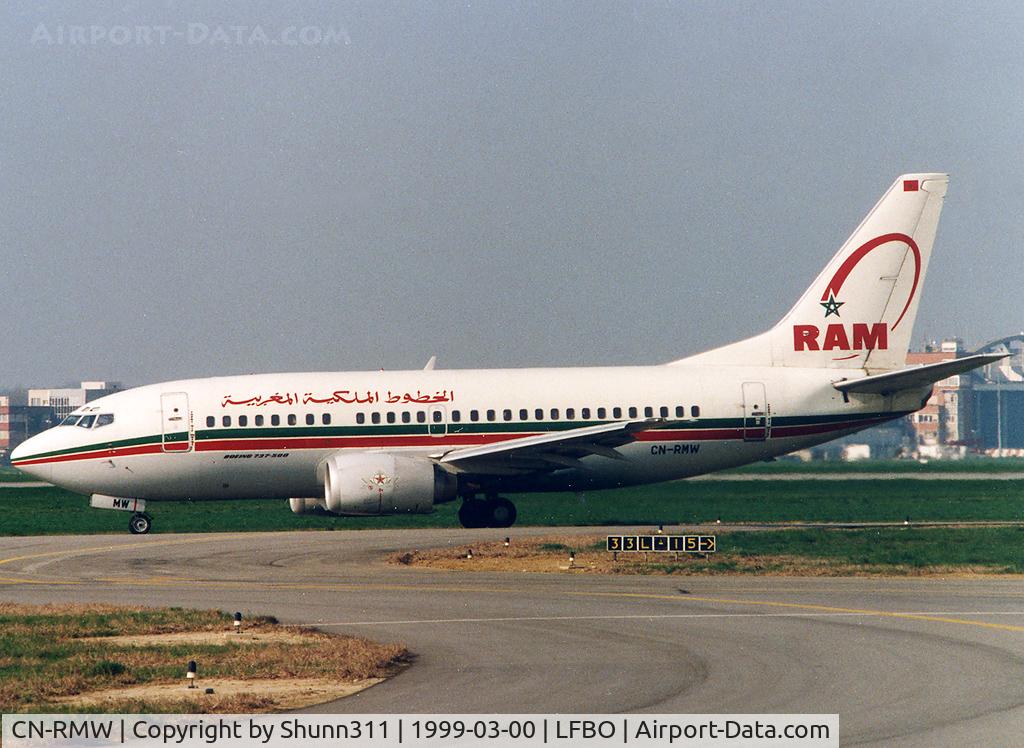 CN-RMW, 1991 Boeing 737-5B7 C/N 25364, Rolling holding point rwy 33R for departure... With old c/s