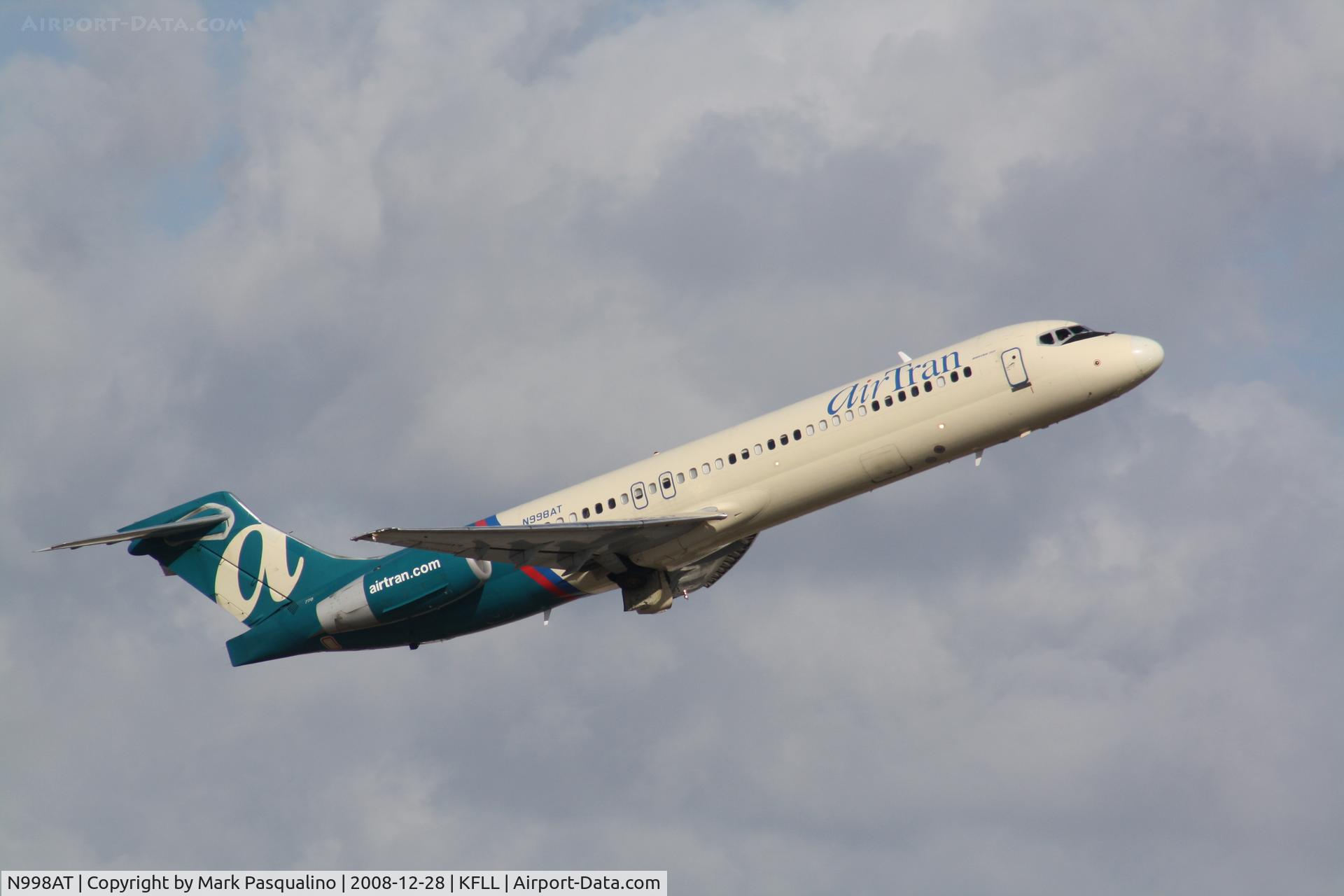 N998AT, 2002 Boeing 717-200 C/N 55142, Boeing 717-200