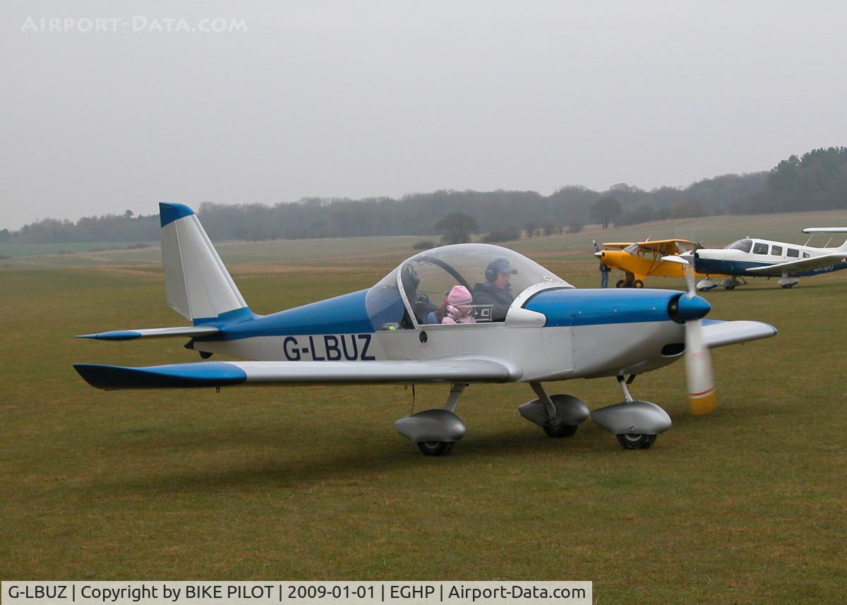 G-LBUZ, 2005 Aerotechnik EV-97A Eurostar C/N PFA 315-14425, ONE OF TWO EUROSTARS FOR THE NEW YEARS DAY FLY-IN