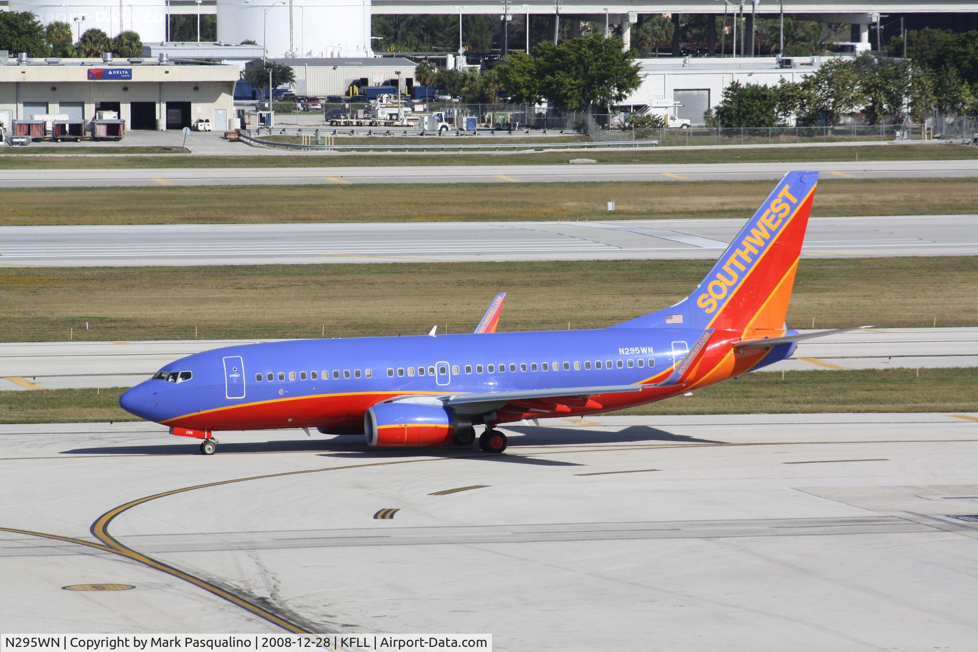 N295WN, 2007 Boeing 737-7H4 C/N 32541, Boeing 737-700