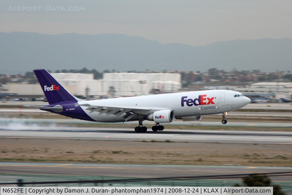 N652FE, 1994 Airbus A300F4-605R C/N 735, Reverse pattern landing at LAX Christmas Eve
