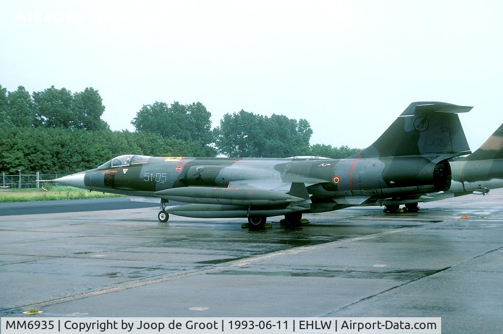 MM6935, Aeritalia F-104S-ASA-M Starfighter C/N 1235, For the 50st anniversary of 322 Sqn RNlAF some Starfighter units were invited. The Italian and Turkish AF sent two starfighters to Leeuwarden.