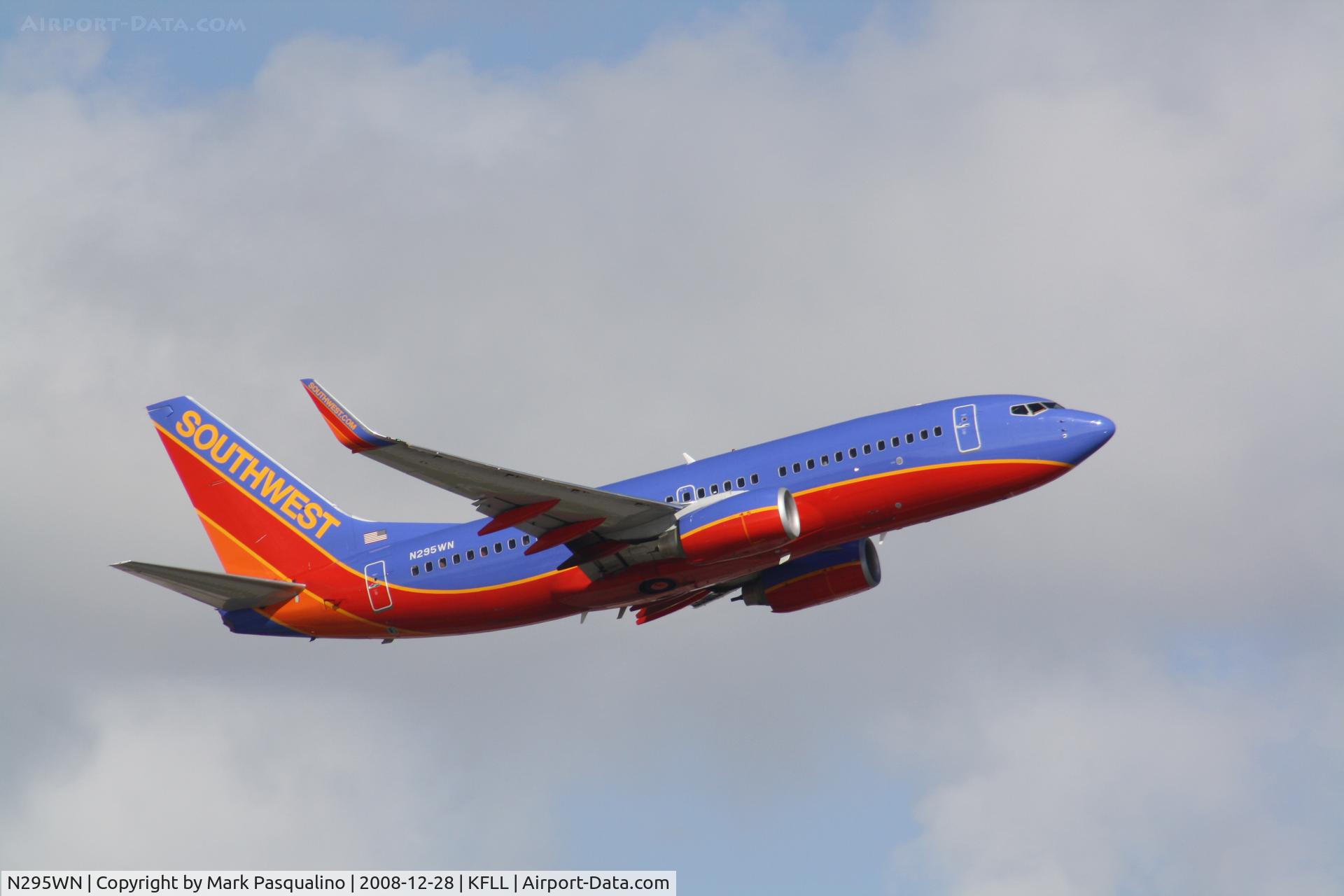 N295WN, 2007 Boeing 737-7H4 C/N 32541, Boeing 737-700