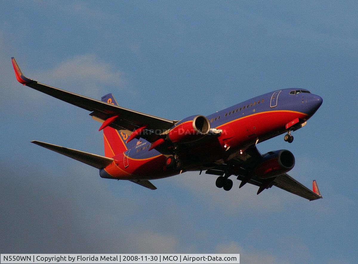 N550WN, 2001 Boeing 737-76Q C/N 30279, Southwest 737-700