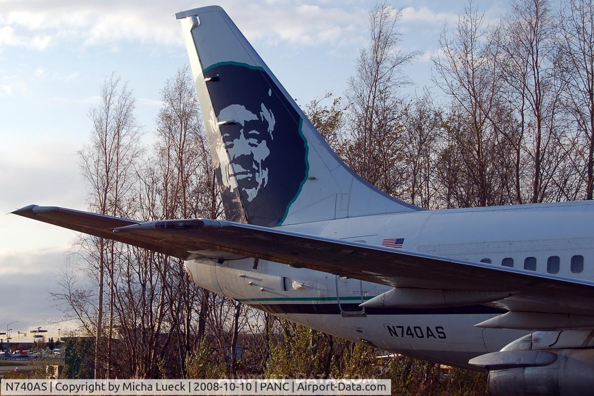 N740AS, 1981 Boeing 737-290C C/N 22578, At Anchorage