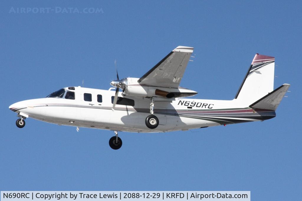 N690RC, 1975 Rockwell International 690A Turbo Commander C/N 11310, landing at RFD