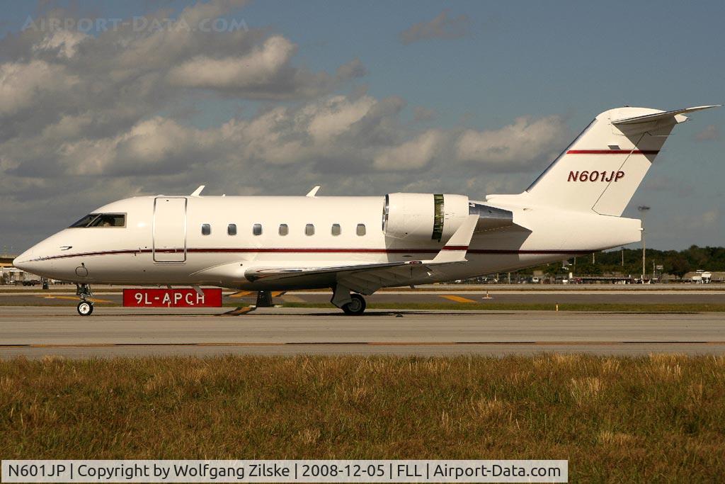 N601JP, 1993 Canadair Challenger 601-3A (CL-600-2B16) C/N 5141, visitor