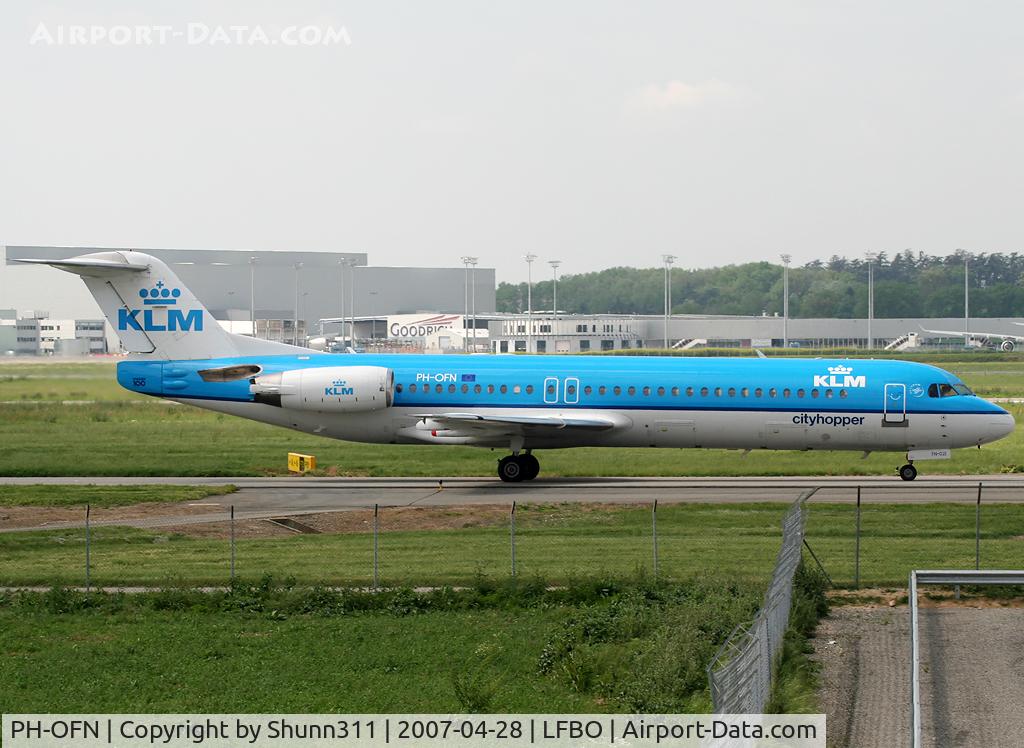 PH-OFN, 1993 Fokker 100 (F-28-0100) C/N 11477, Rolling holding point rwy 14L for departure