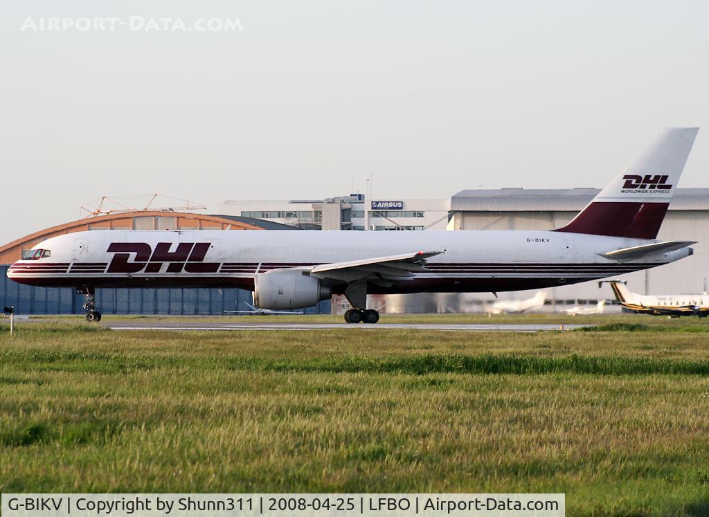G-BIKV, 1985 Boeing 757-236 C/N 23400, Ready for take off rwy 32R