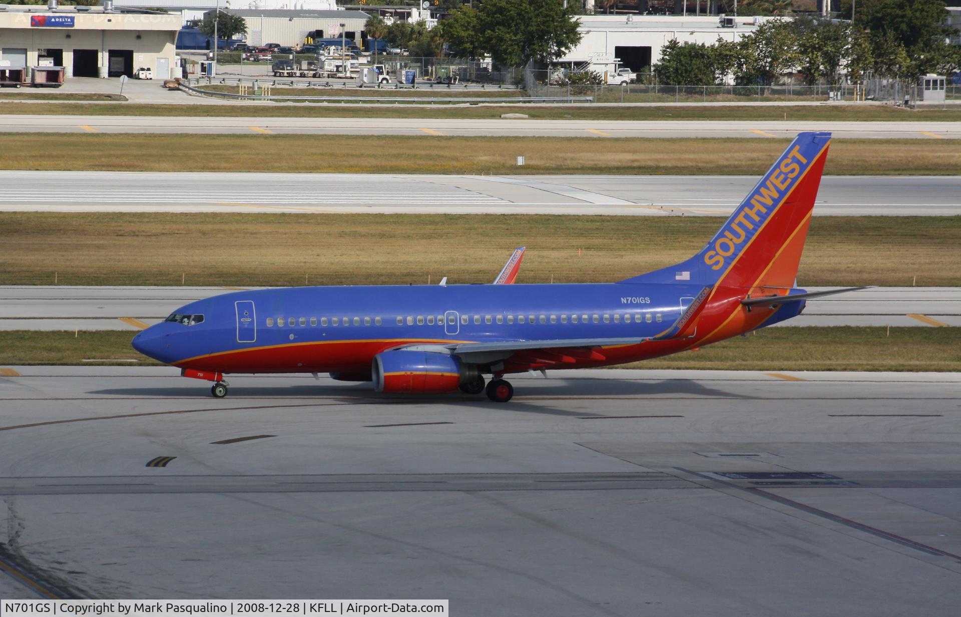 N701GS, 1997 Boeing 737-7H4 C/N 27836, Boeing 737-700