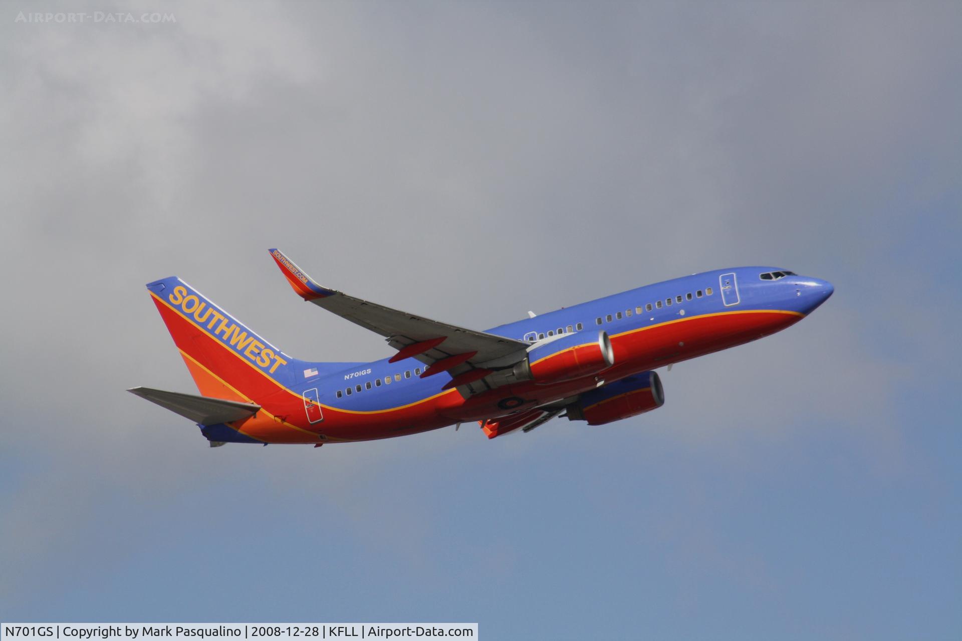 N701GS, 1997 Boeing 737-7H4 C/N 27836, Boeing 737-700