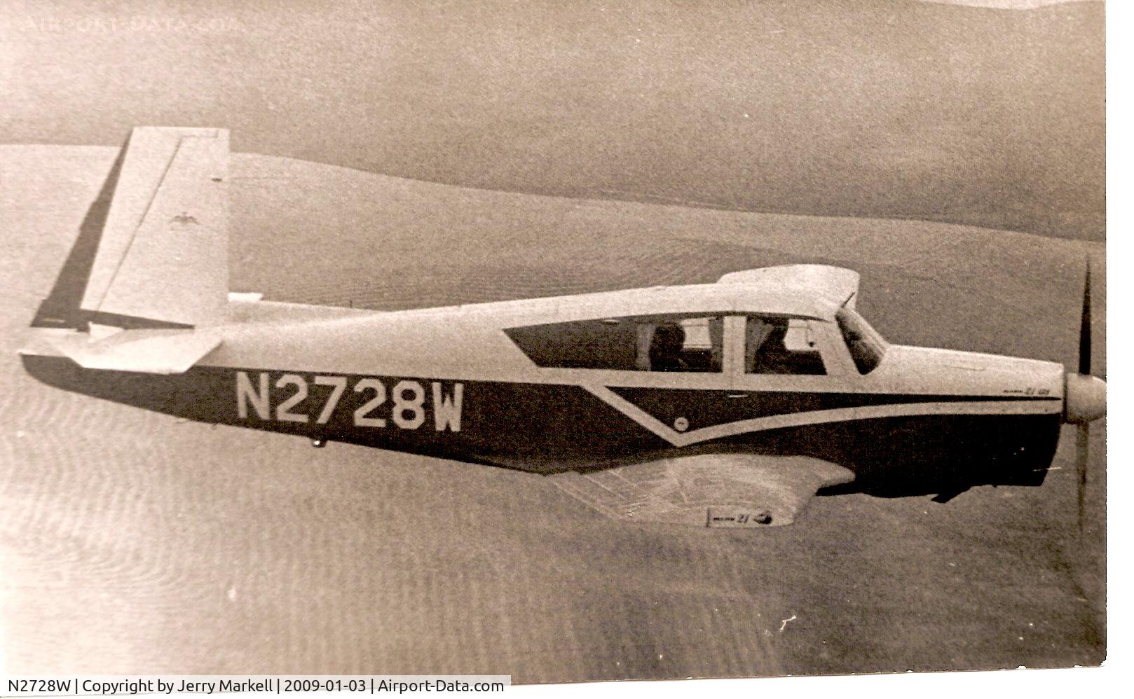 N2728W, 1966 Mooney M20C Ranger C/N 3339, In Flight near Elk Creek, CA