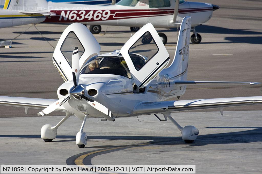 N718SR, 2006 Cirrus SR22 C/N 2252, 2006 Cirrus SR22 N718SR at the fuel pit.