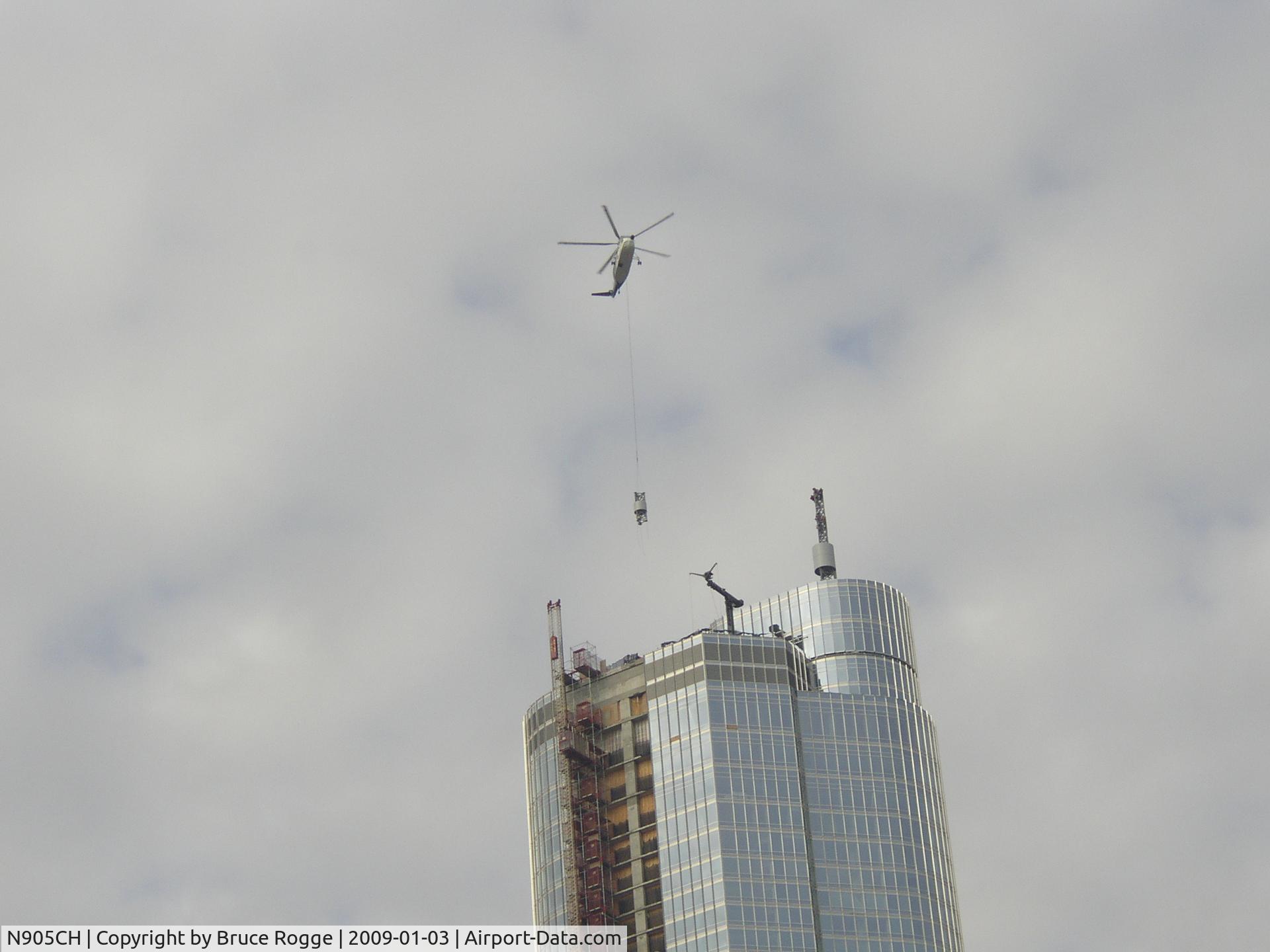N905CH, 1973 Sikorsky S-61N C/N 61711, Building the mast on Trump Tower - Chicago