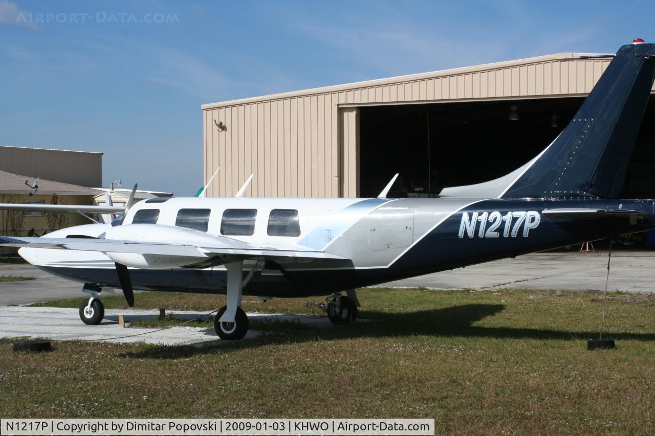 N1217P, 1977 Smith Aerostar 601P C/N 61P-0395-135, /