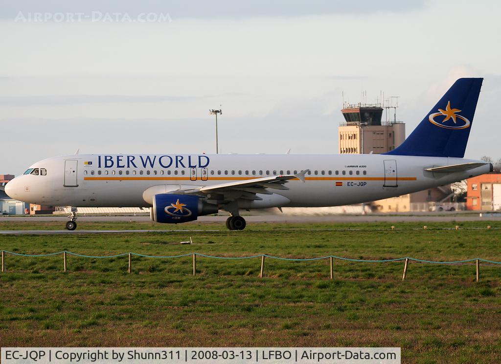 EC-JQP, 2006 Airbus A320-214 C/N 2745, Lining up rwy 32R for departure...
