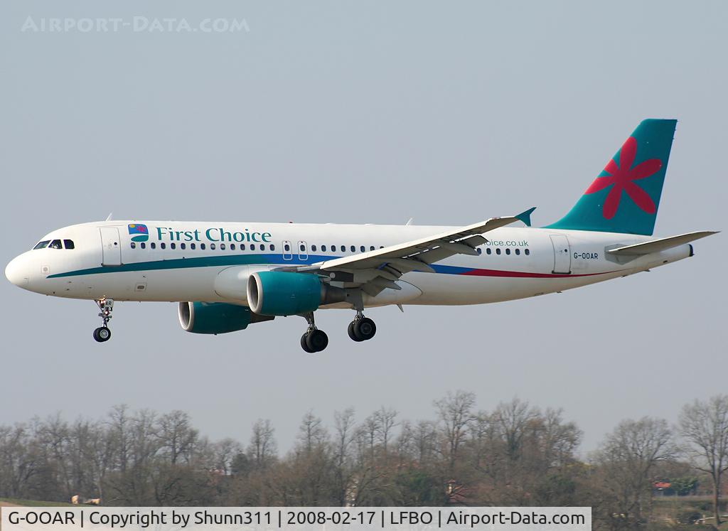 G-OOAR, 2000 Airbus A320-214 C/N 1320, Landing rwy 14R