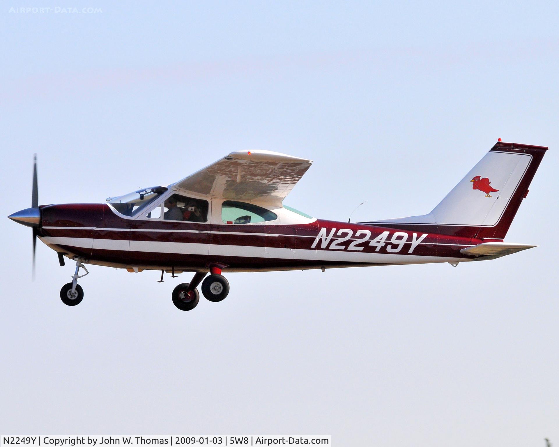 N2249Y, 1967 Cessna 177 Cardinal C/N 17700049, Departing runway 4