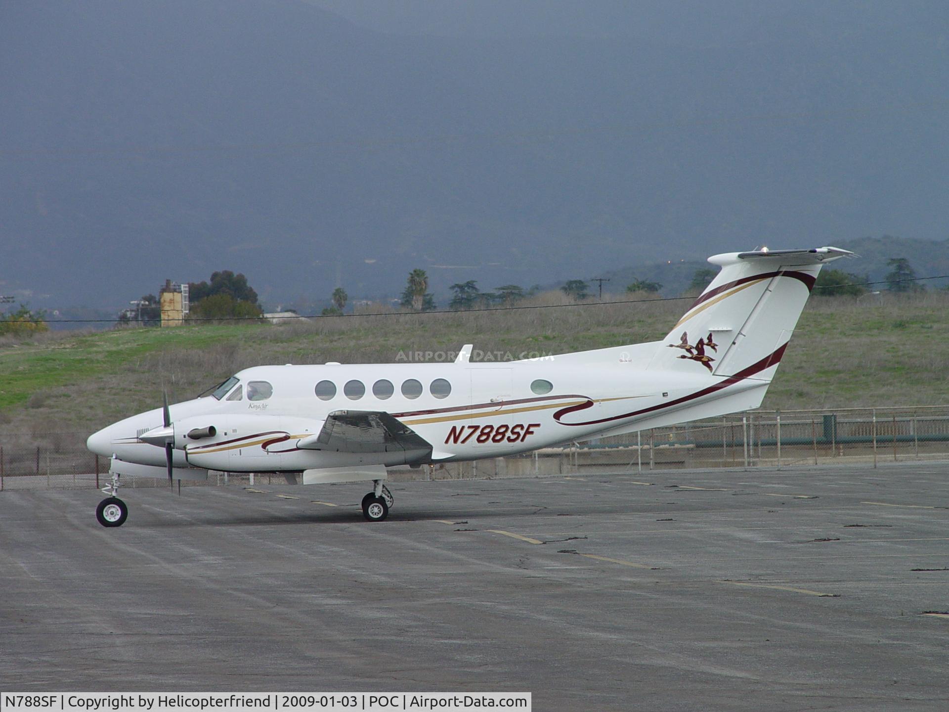 N788SF, Raytheon Aircraft Company B200 C/N BB-1857, Warming up on northside of Brackett