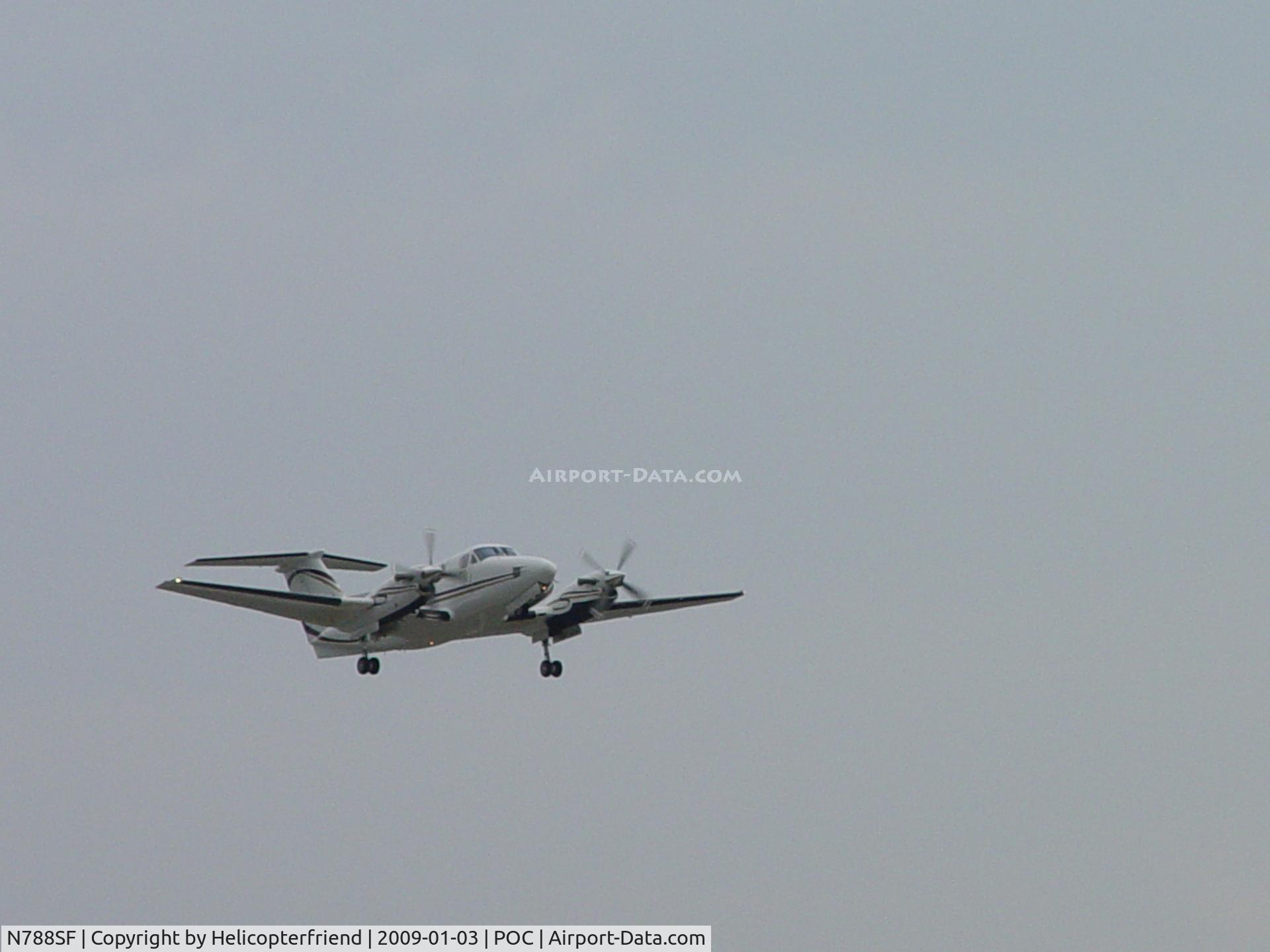 N788SF, Raytheon Aircraft Company B200 C/N BB-1857, Airbourne