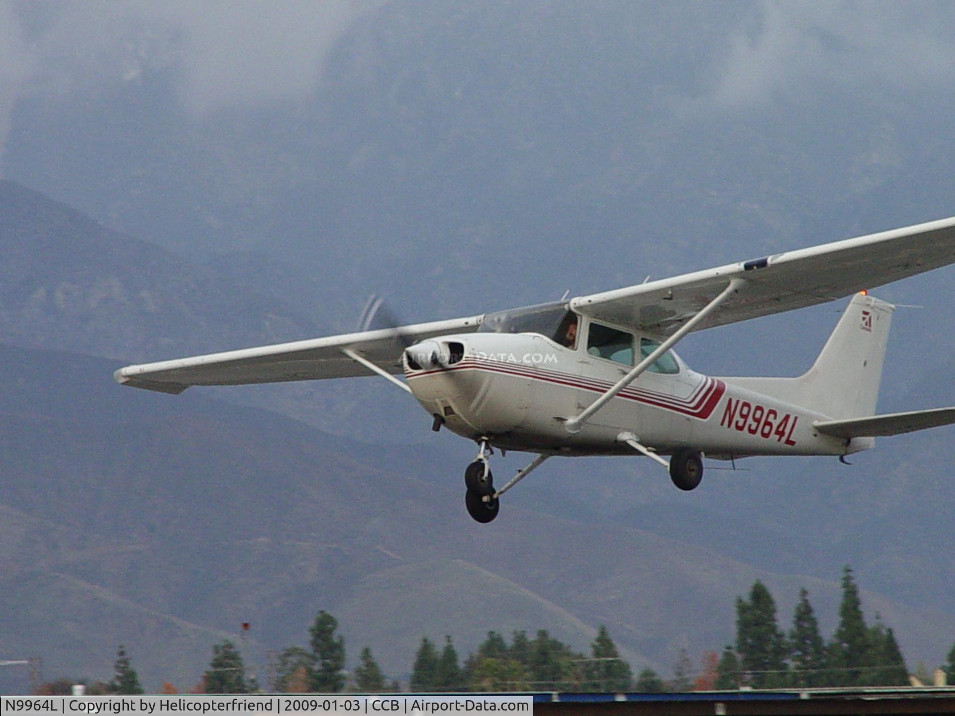 N9964L, 1986 Cessna 172P C/N 17276652, Shooting a missed approach