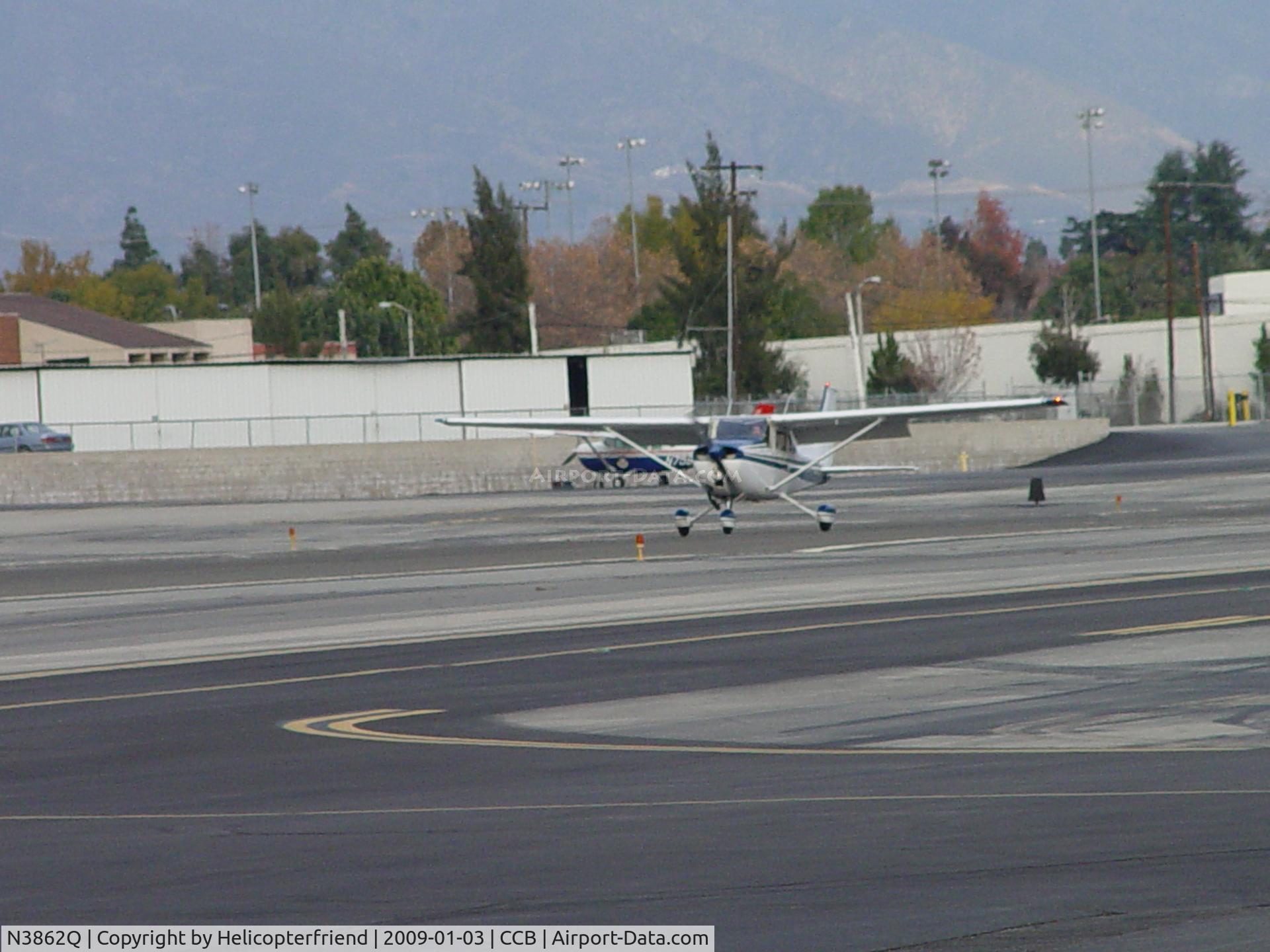 N3862Q, 1971 Cessna 172L C/N 17259962, Touch and go at Cable, touching part