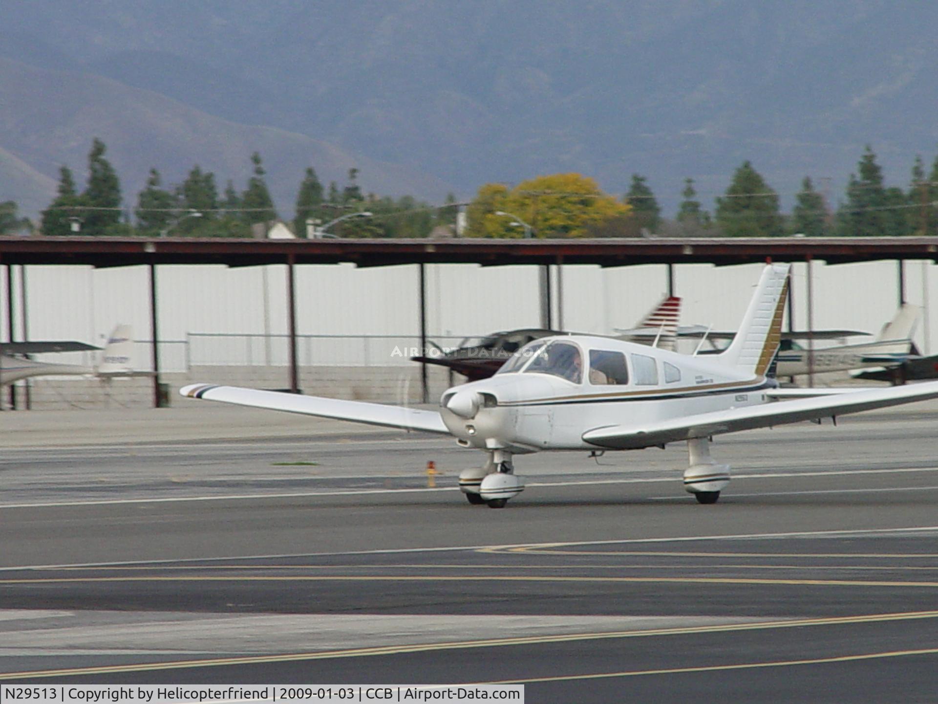 N29513, 1979 Piper PA-28-161 C/N 28-7916436, Touch and go, touching part