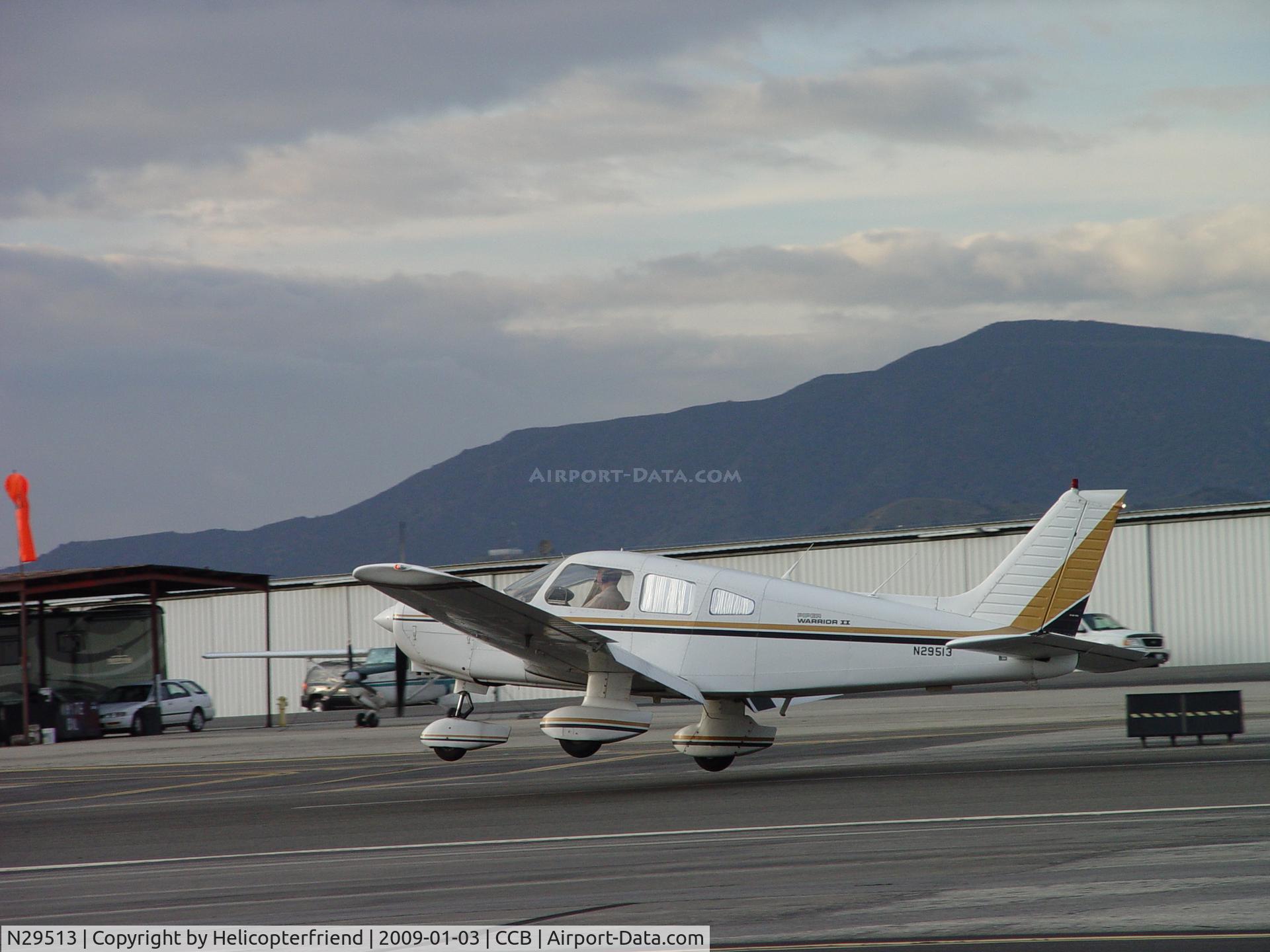 N29513, 1979 Piper PA-28-161 C/N 28-7916436, Touch and go at Cable, going part