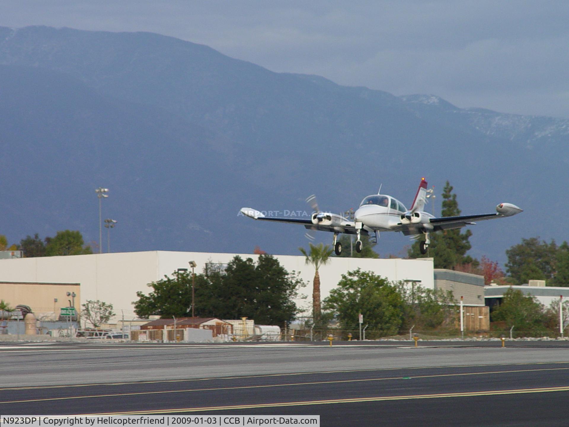 N923DP, 1974 Cessna 310Q C/N 310Q1031, On final over th east fence for Cable