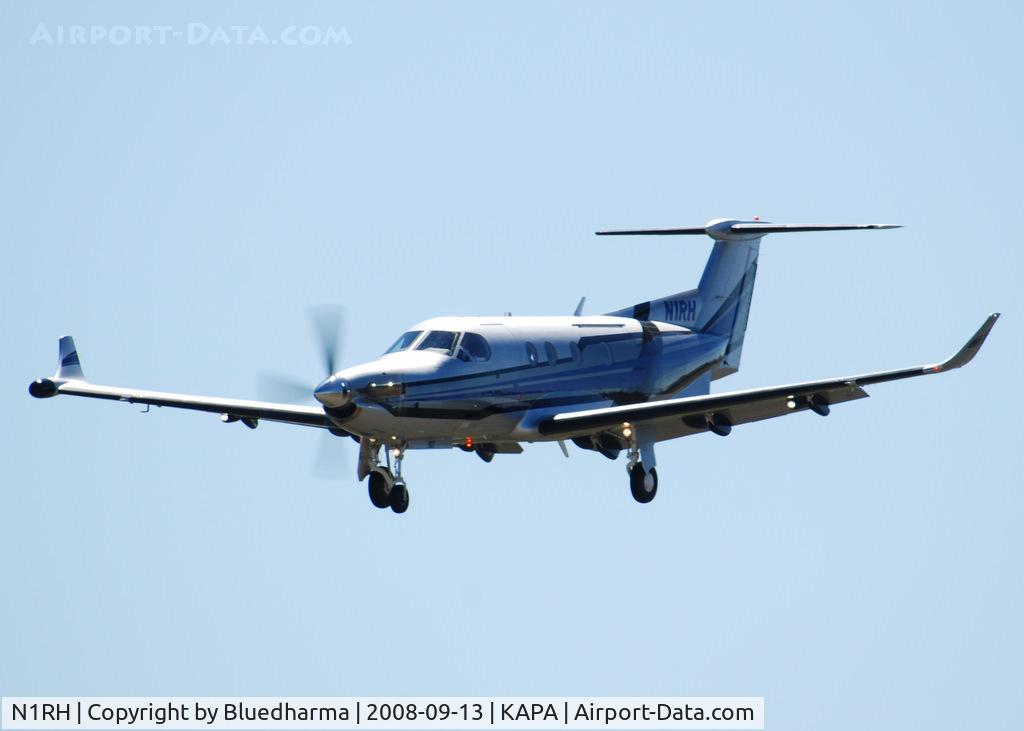 N1RH, 2005 Pilatus PC-12/45 C/N 627, On approach to 35R.
