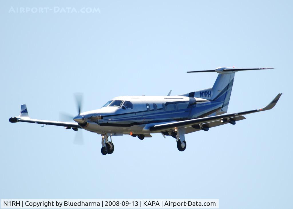 N1RH, 2005 Pilatus PC-12/45 C/N 627, On approach to 35R.