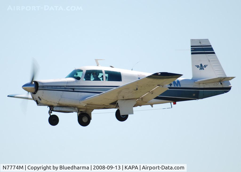 N7774M, 1974 Mooney M20C Ranger C/N 20-0020, On approach to 35L.