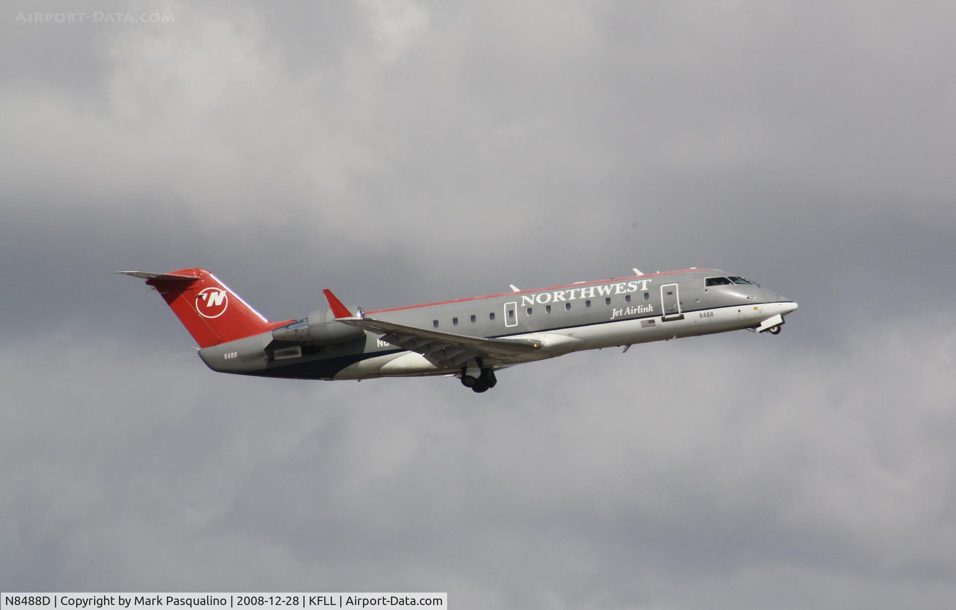 N8488D, 2001 Bombardier CRJ-200LR (CL-600-2B19) C/N 7488, CL-600-2B19