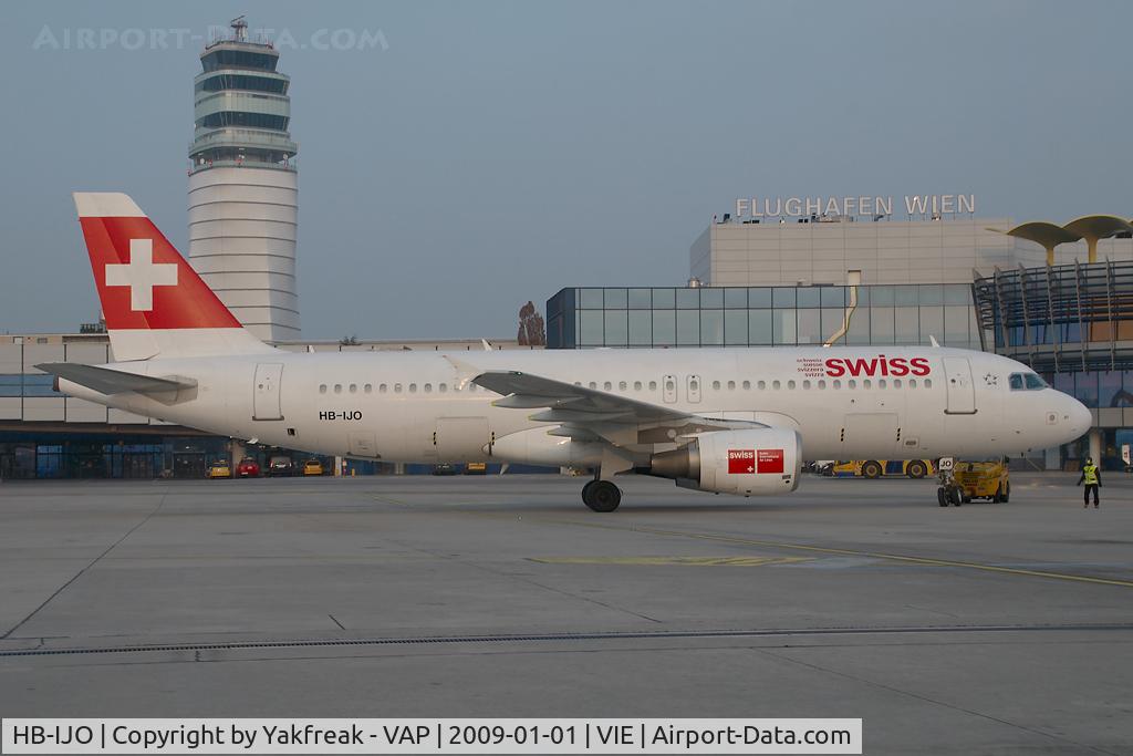 HB-IJO, 1997 Airbus A320-214 C/N 673, Swiss Airbus 320