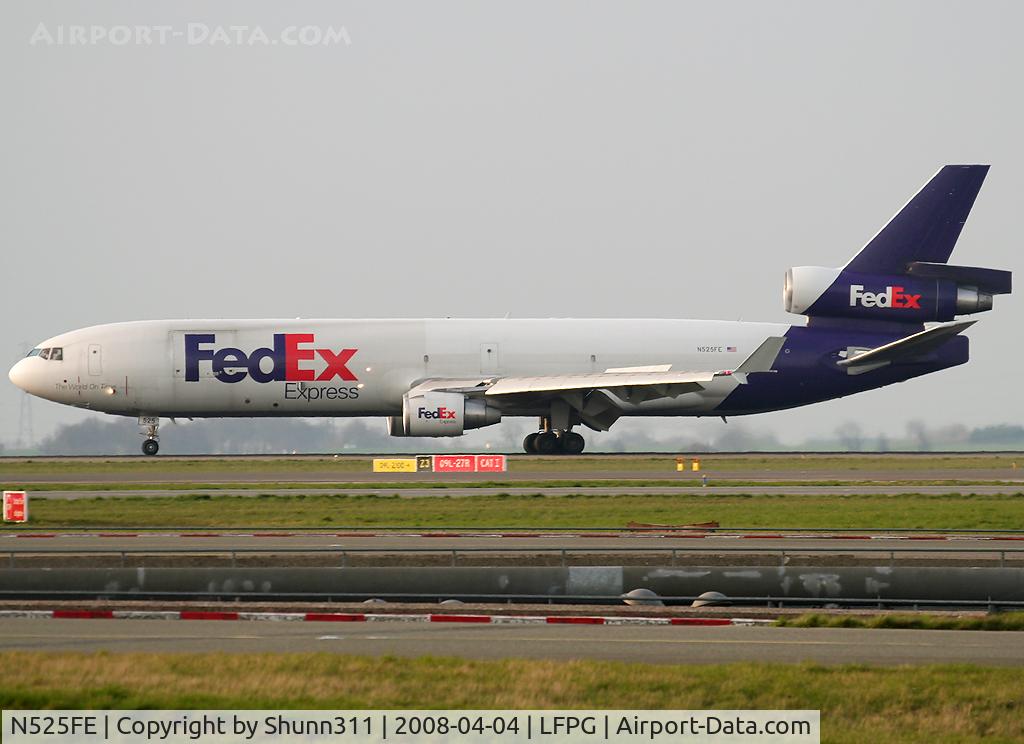 N525FE, 1992 McDonnell Douglas MD-11F C/N 48565, Arriving from flight...